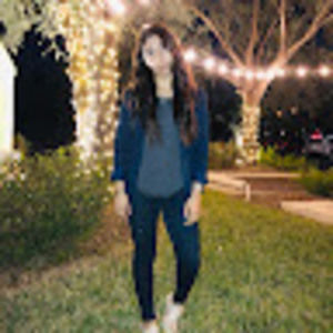 Meet your Posher, Daniela